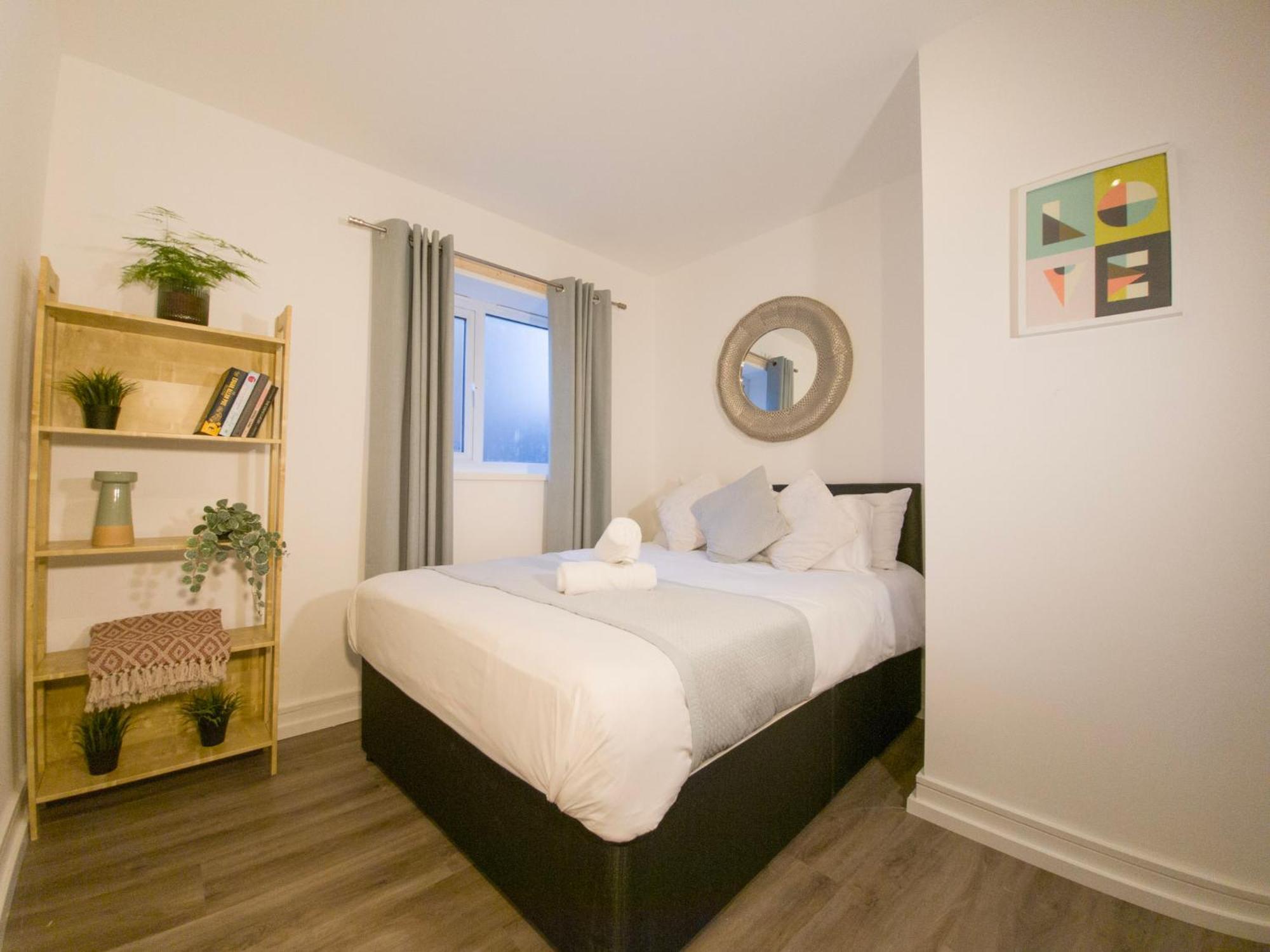 Plenty Of Parking Available; 3 Bedroom By Promise Apartment Cardiff